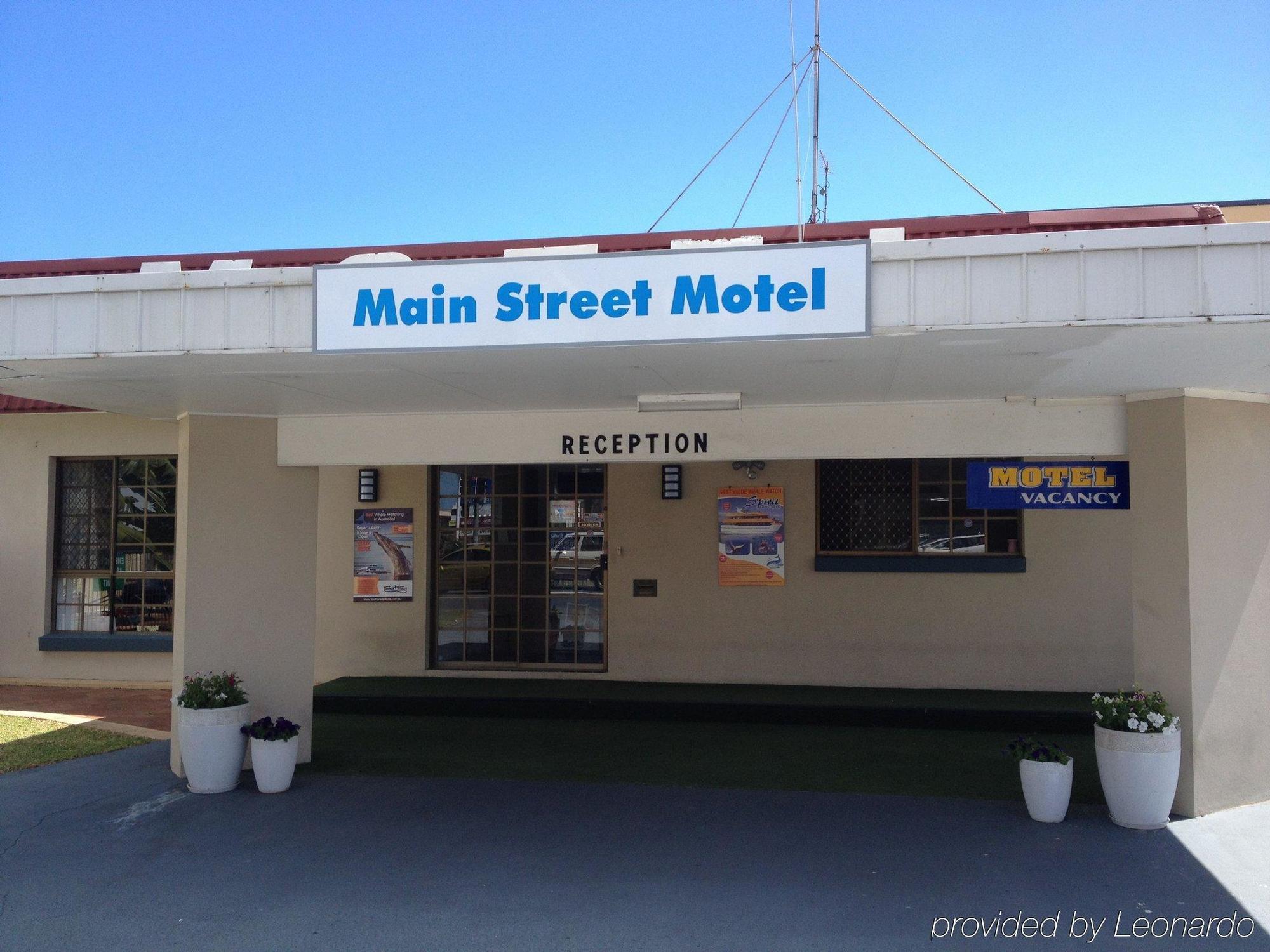 Main Street Motel Hervey Bay Extérieur photo